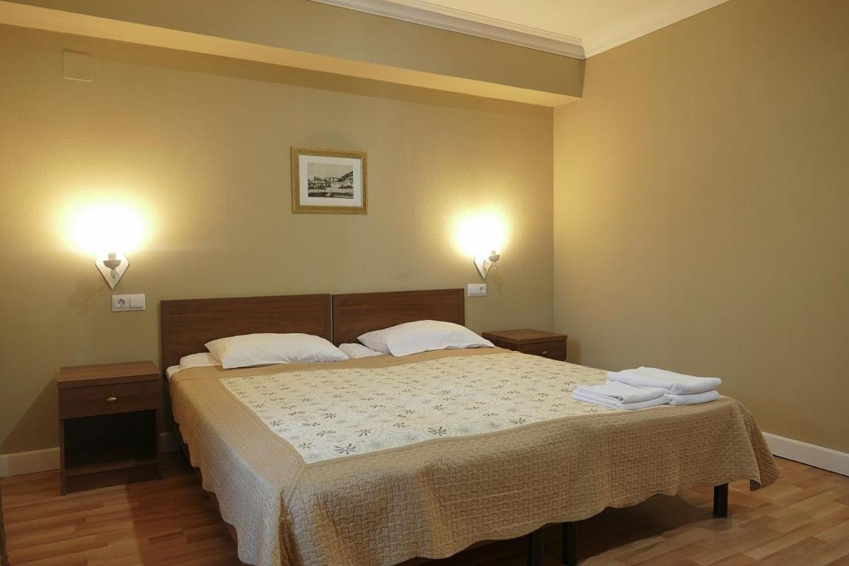Hotel Abaata Gagry Eksteriør bilde