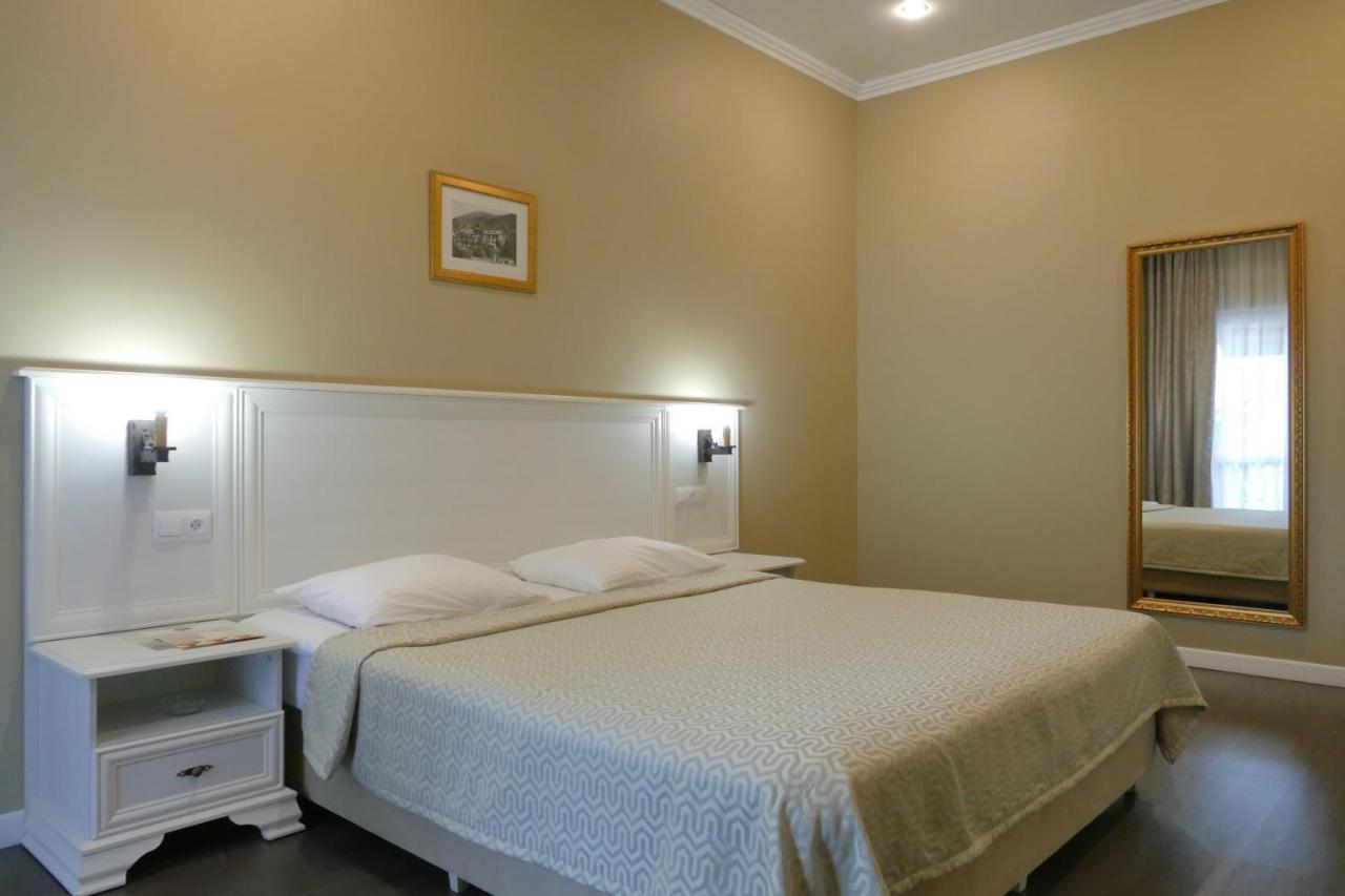 Hotel Abaata Gagry Eksteriør bilde